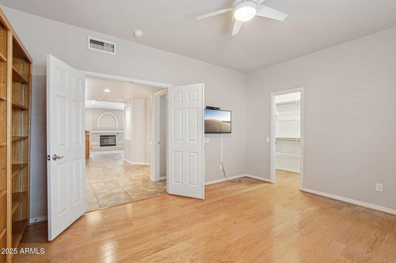 16-web-or-mls-E Desert Flower Ln-S2412-0