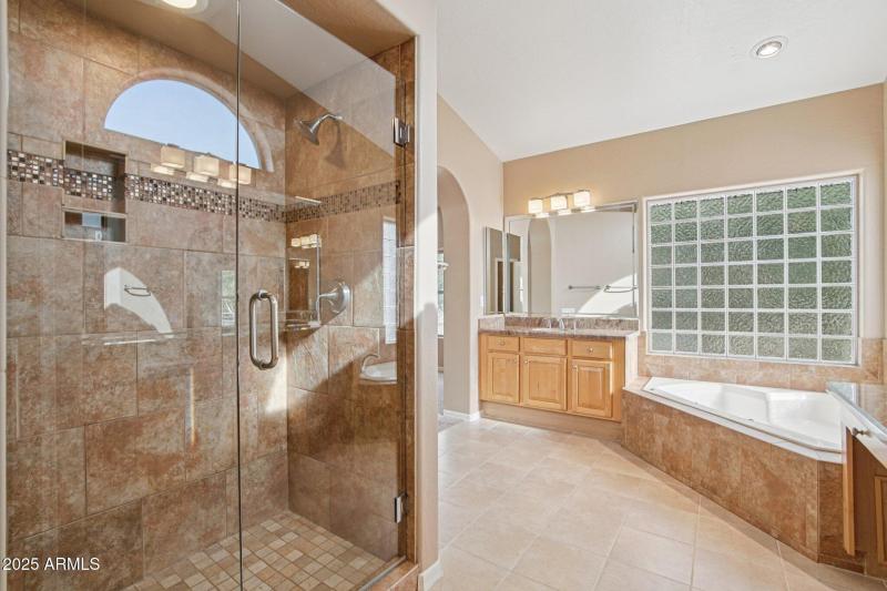 26-web-or-mls-E Desert Flower Ln-S2412-0