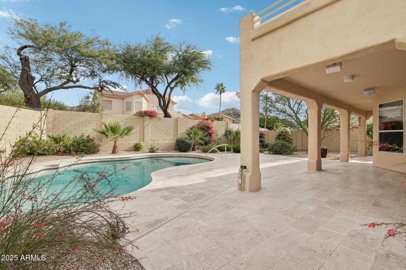 39-web-or-mls-E Desert Flower Ln-S2412-0