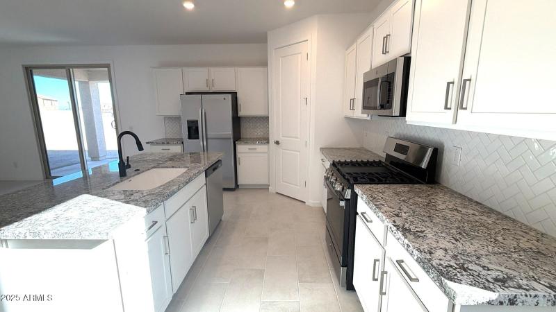 940F81EC-E0CF-4914-91A3-11DAF9D7BADB