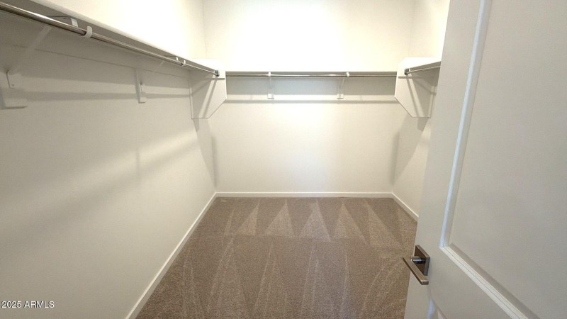 D52B20E1-C16E-4B5D-972A-EF3D6FC6B2DA