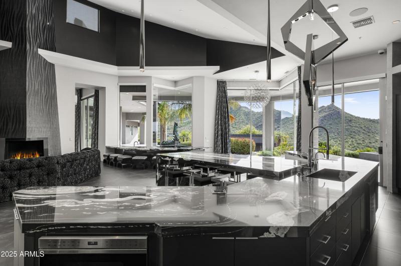 10324 E Calle De Las Brisas-28