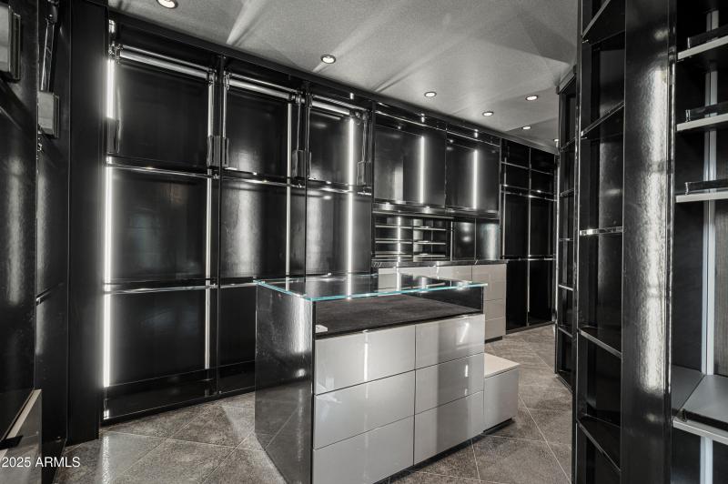 10324 E Calle De Las Brisas-55