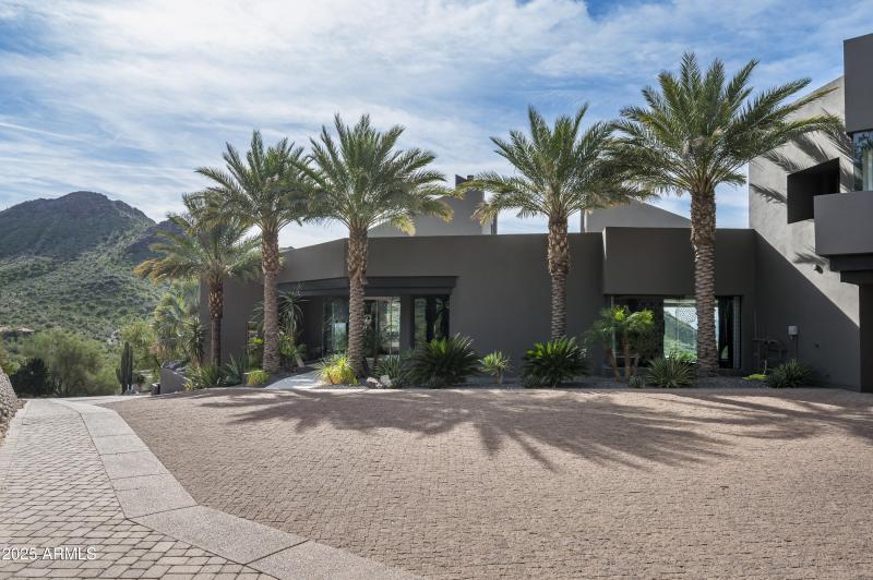 10324 E Calle De Las Brisas-100