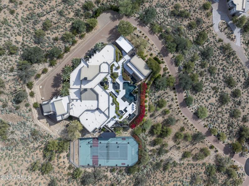 10324 E Calle De Las Brisas-104