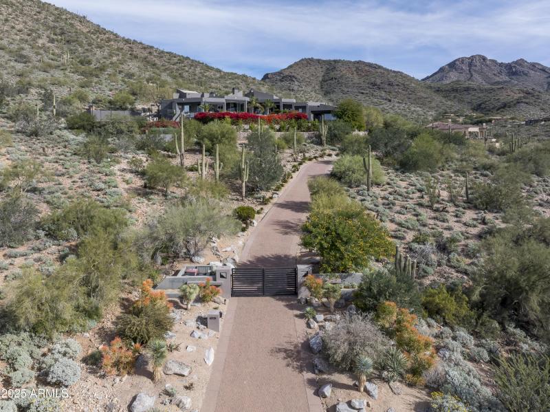 10324 E Calle De Las Brisas-108