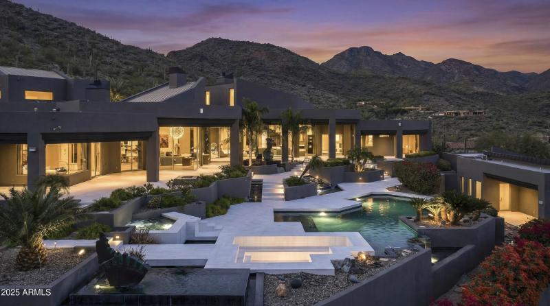 10324 E Calle De Las Brisas-121