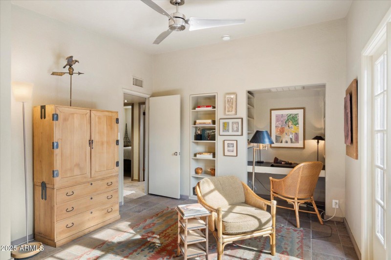 Primary Sitting Area