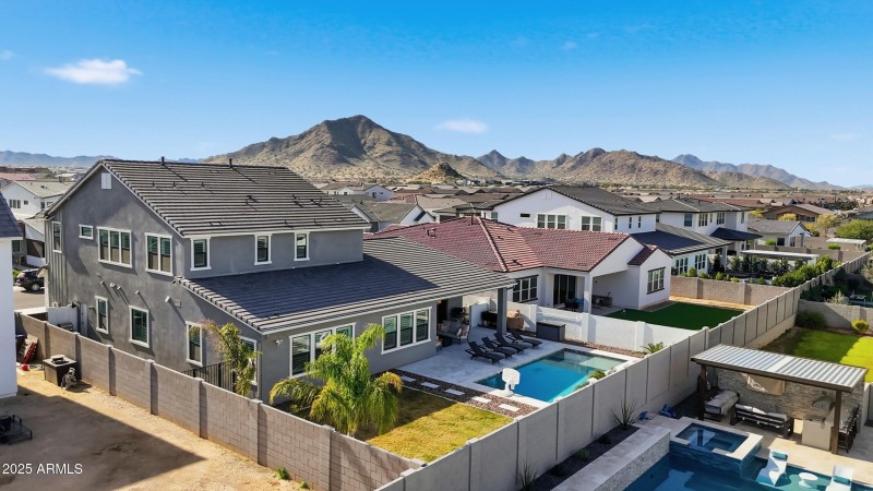 DJI_20251222120238_0005_D