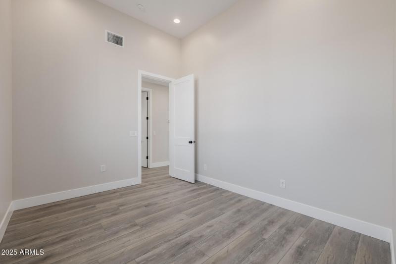 Guset Suite 3 : Office 1.2