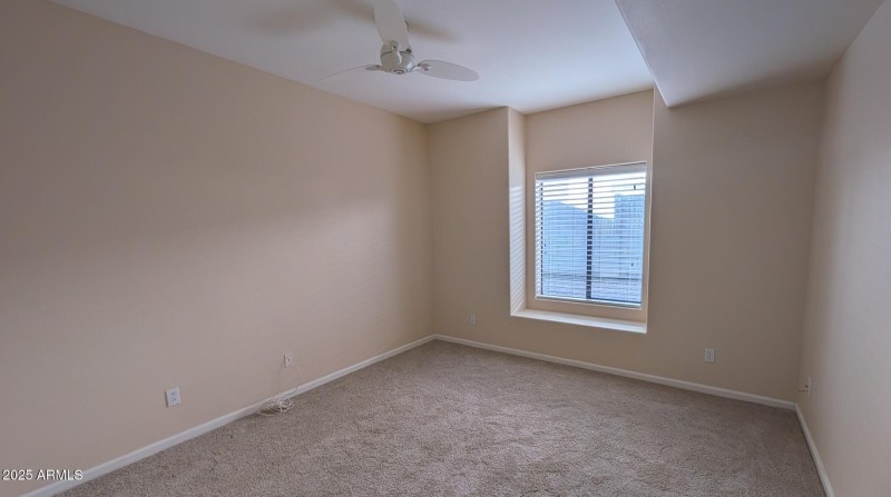 PXL_20251219_203110227