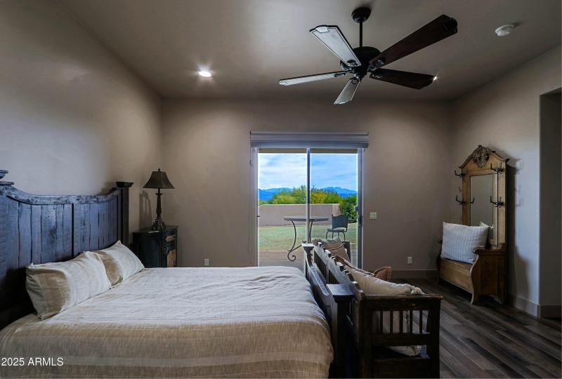 2nd Bedroom Suite 2