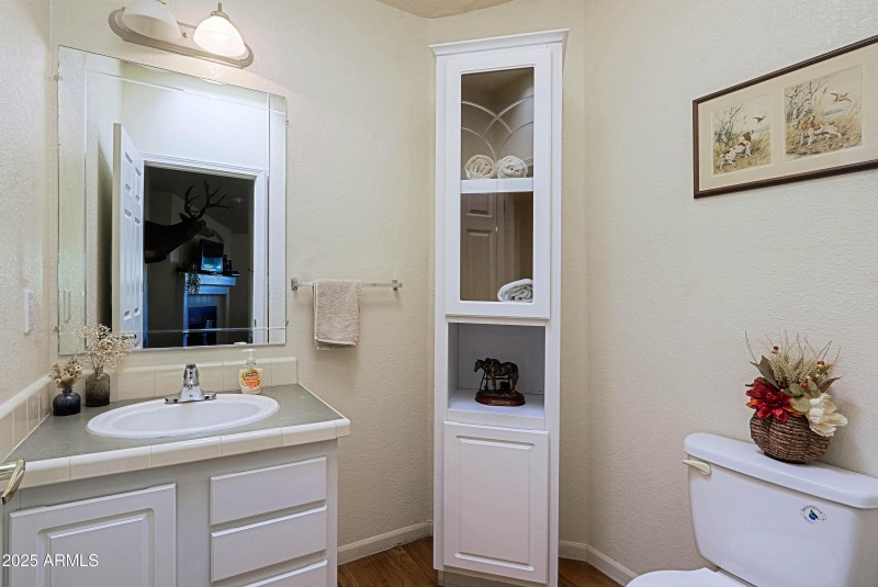 Main House - Powder Room