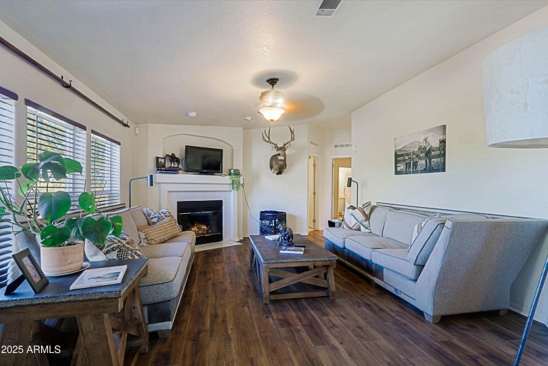 Main House - Family Room 1