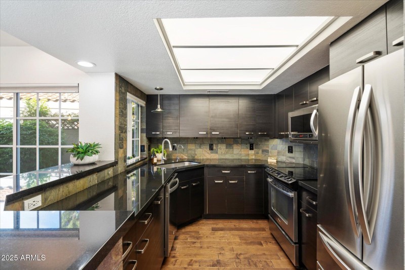 4028-East-Sunnyside-Drive-Phoenix-AZ-850