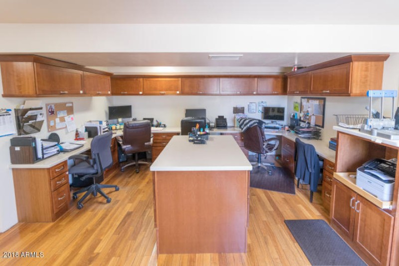 20180425031340232736000000-o