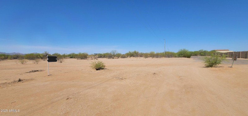 facing W Jomax Rd & N 237th Ave