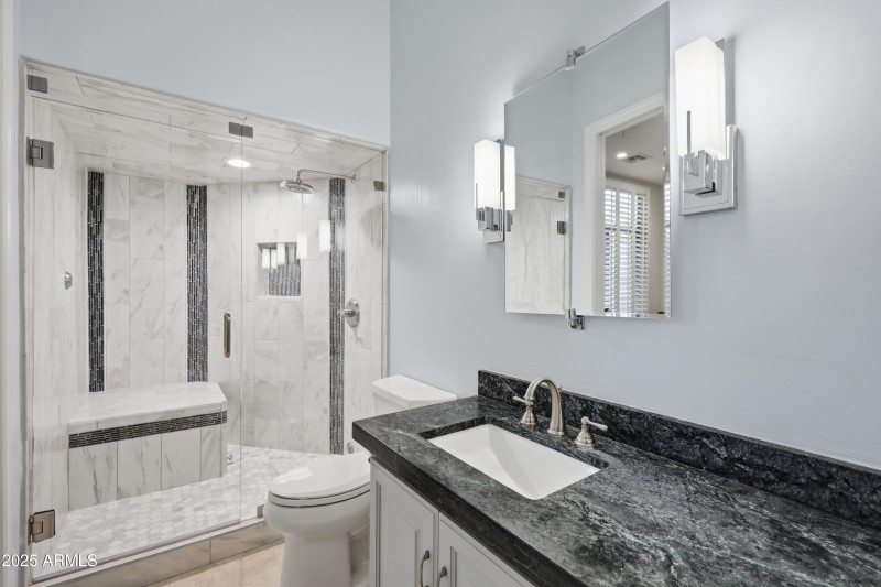 En-Suite Guest Bathroom 1