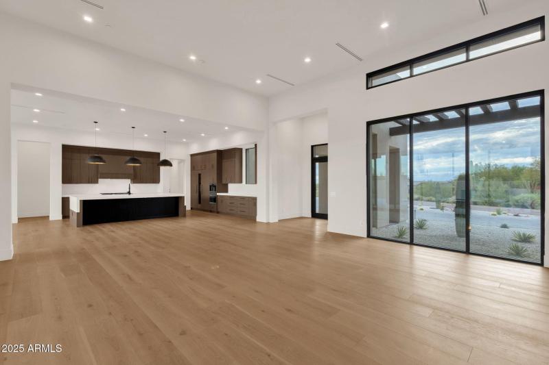 Dining room / Kitchen