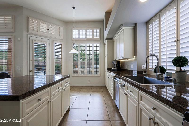 Kitchen 6