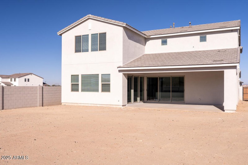 Tri Pointe Terraza 17 - Backyard Exterio