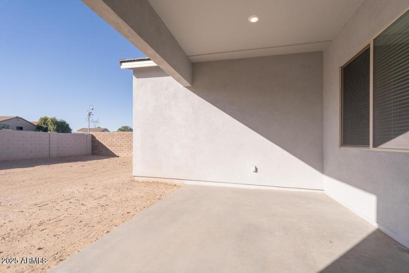 Tri Pointe Terraza 5 - Covered Outdoor L