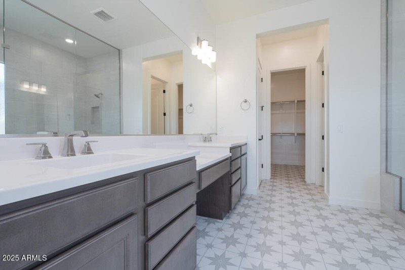 Tri Pointe Whispering Hills 61 - Primar