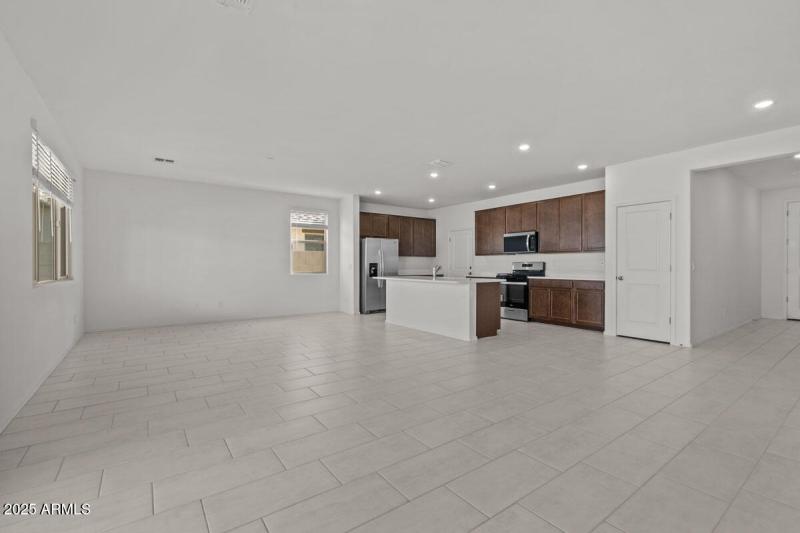 KBPHX_MIR_DesertOasis-Lot160_6318_1-1200