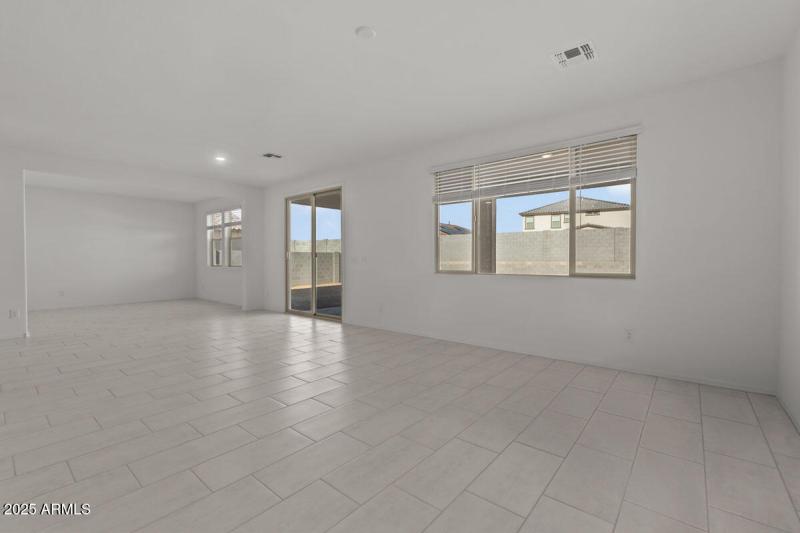 KBPHX_MIR_DesertOasis-Lot160_6328_1-1200