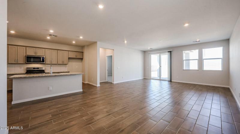 07_New-Home-for-Sale_Surprise-AZ_Century