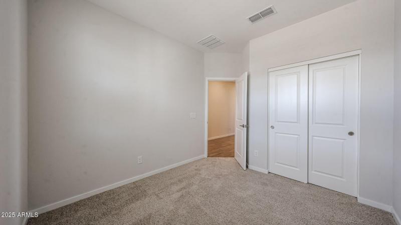 27_New-Home-for-Sale_Surprise-AZ_Century