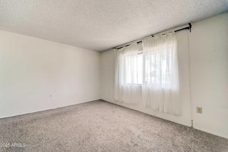 15658 N Lakeforest Dr-16