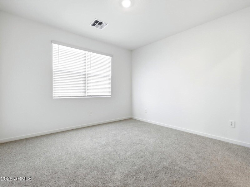 24602 W CHAMBERS Street