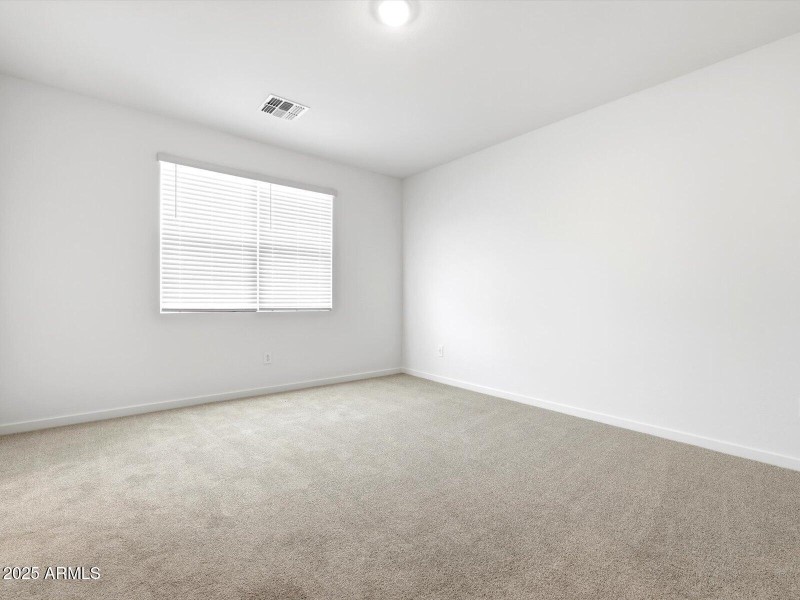 24624 W CHAMBERS Street