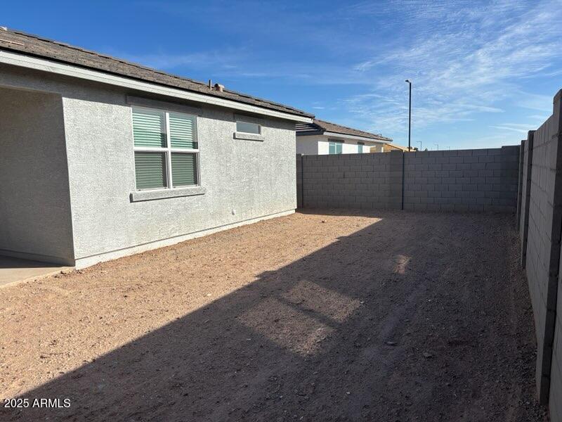 24575 W CHAMBERS Street