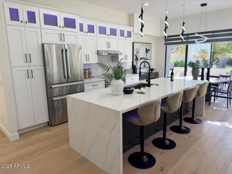 DD6BDC0C-F420-40AE-A52B-175899A47F4B_1_1