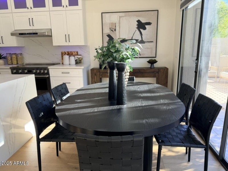 DC00B3EF-2678-4D12-9093-70E75C8E92FF_1_1