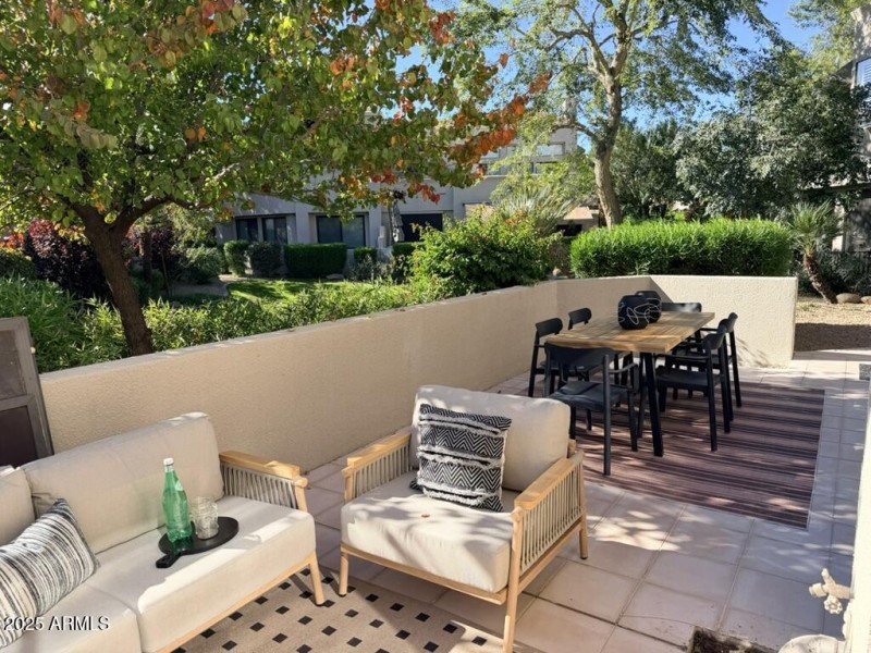 3BD089B8-D442-40CE-9AE1-2C38C9AF66CB_1_1