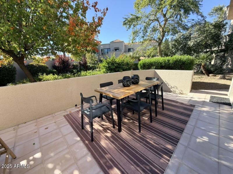 C952895F-E018-407E-AD1D-865902010300_1_1