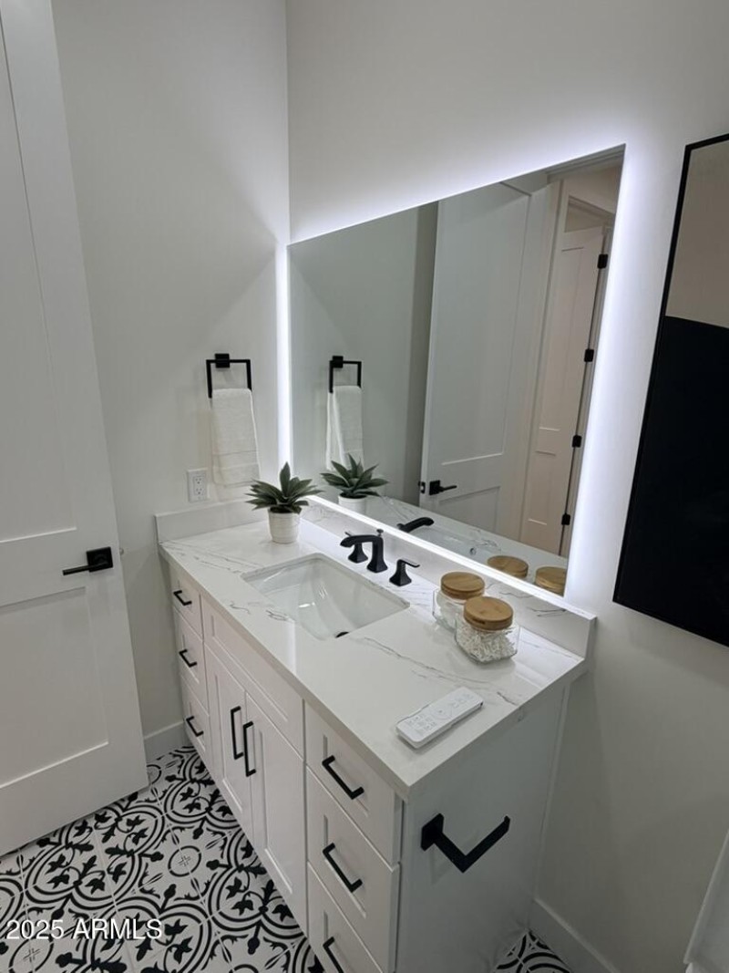 3DCDCBB5-4990-417A-B739-B2E928D4A111_1_1