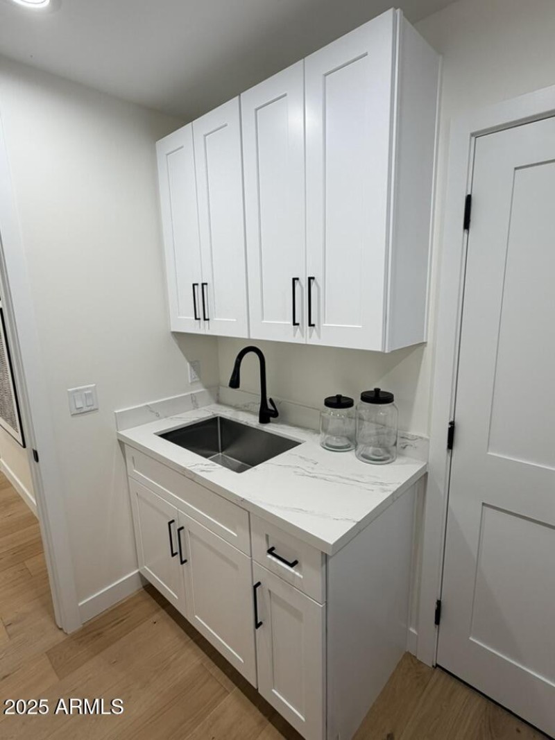 E9CE9E0B-E558-4079-9EFF-90822739E4C8_1_1