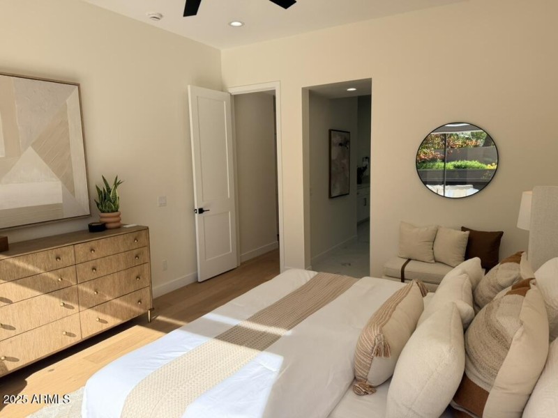 9B45D817-1A14-4E13-9D87-72E1FA9677D8_1_1