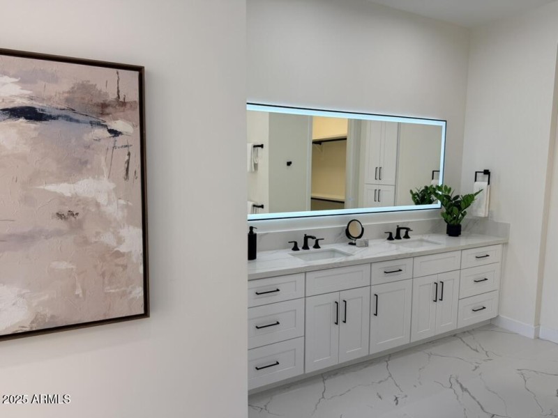 85B7EF6D-005B-4FFD-AE68-EC0C3C36E838_1_1