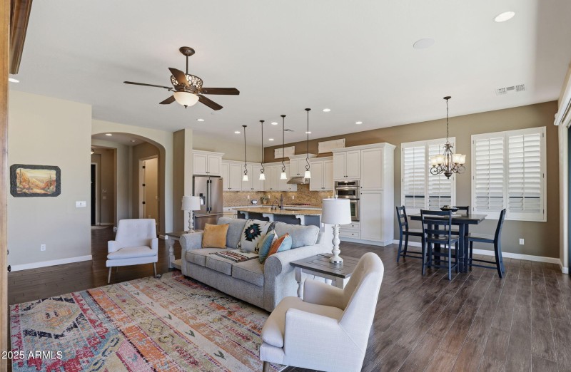 7-web-or-mls-1915 N Woodruff Mesa, AZ 85