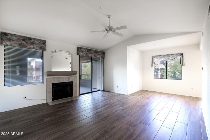 Great Room with Vaulted Ceilings