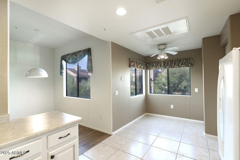 Kitchen Dining, Pantry & W/D