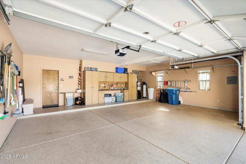 Immaculate 3-Car Garage