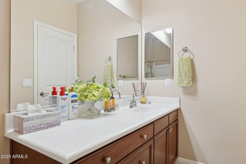 30-web-or-mls-1311-e-barrett-dr