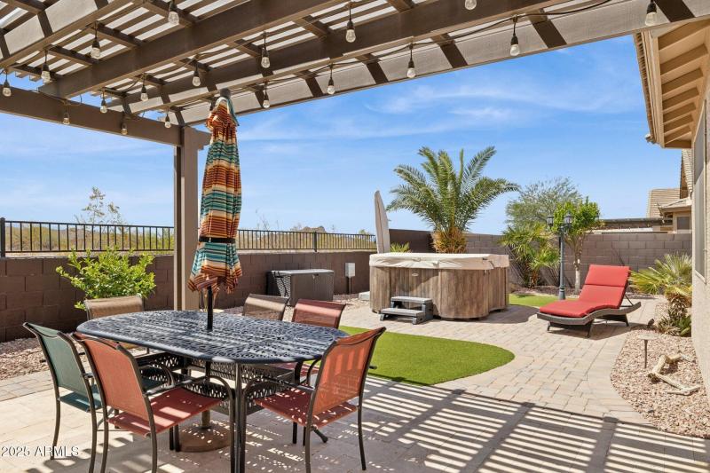 39-web-or-mls-1311-e-barrett-dr