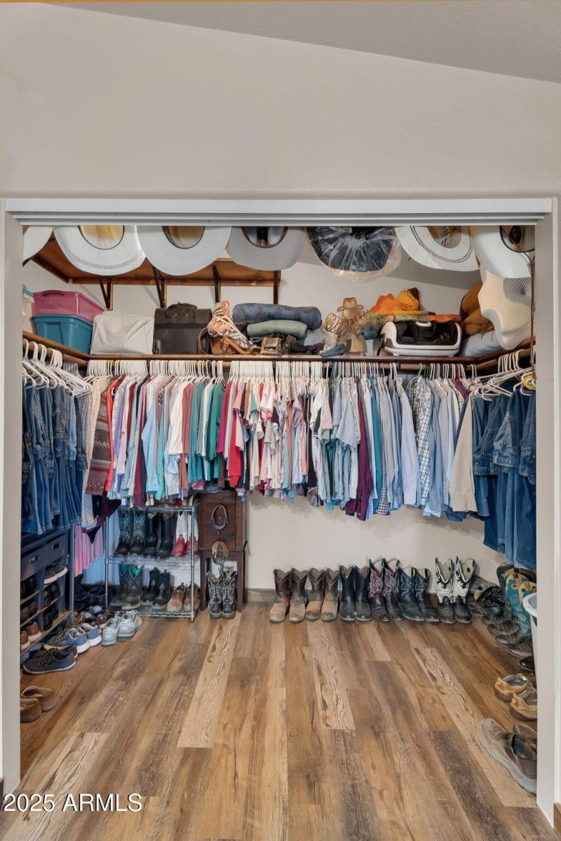 27-web-or-mls-Sentinel Rock -24